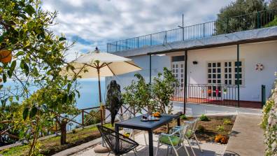 Casa Famuli by Wonder Tour