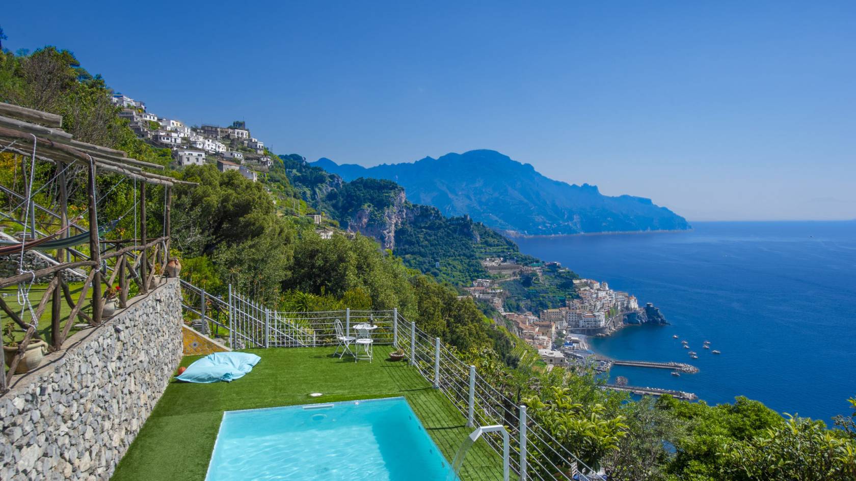 Villa con piscina privata su Amalfi by Wonder Tour